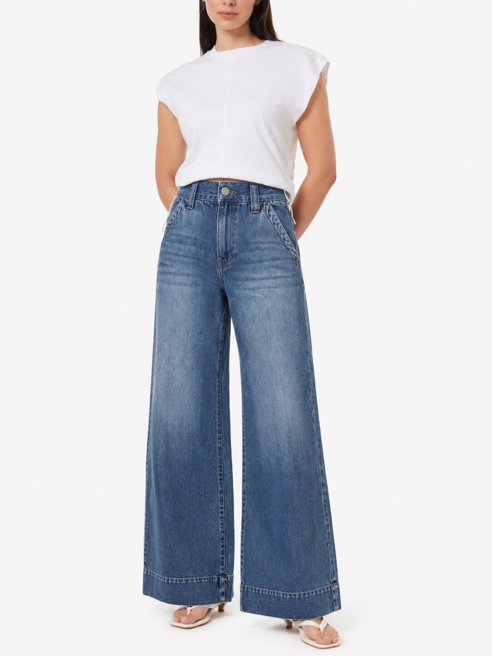 Habitual Easton Wide Leg Trouser Jeans Size 2/26 Medium Wash Lyocell Blend